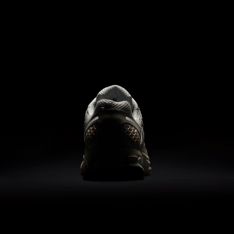 Tênis Nike Zoom Vomero 5 Masculino - Foto 8