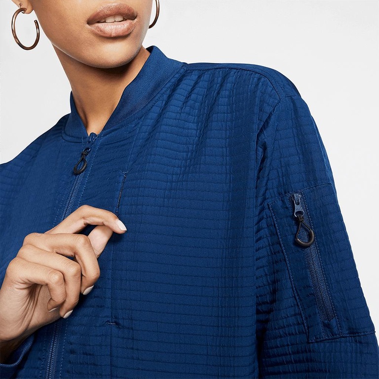 Jaqueta Nike Sportswear Tech Pack Feminina - Foto 3