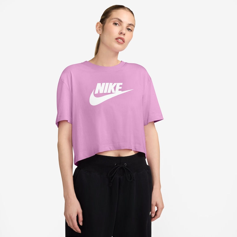 Camiseta Nike Sportswear Essential Feminina - Foto 3