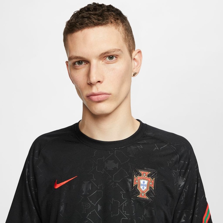 Camiseta Nike Portugal Pré Jogo 2020/21 Masculina - Foto 3