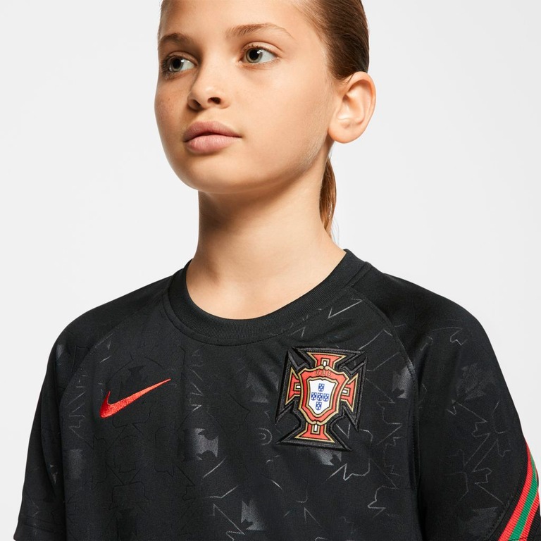 Camiseta Nike Portugal Pré Jogo 2020/21 Infantil - Foto 3
