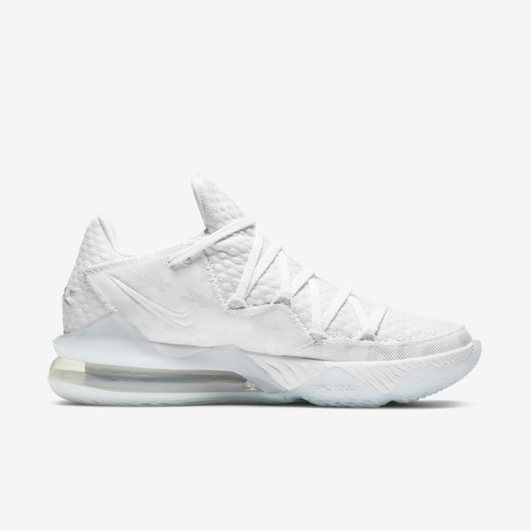 Tênis Nike LeBron 17 Low Masculino - Foto 3