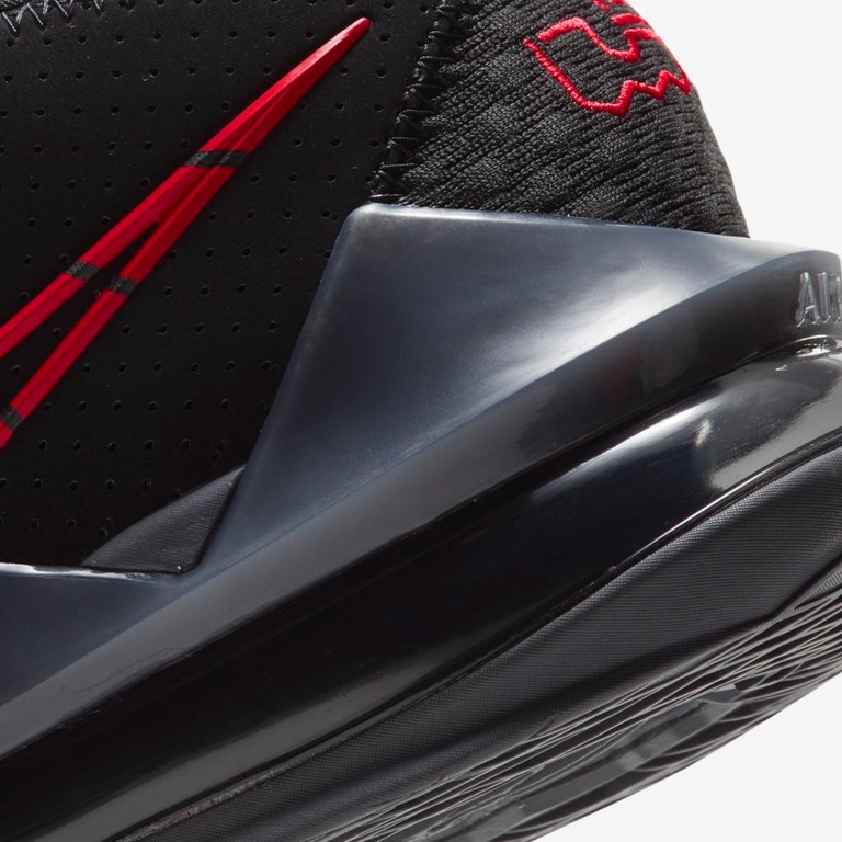 Tênis Nike LeBron 17 Low Masculino - Foto 8