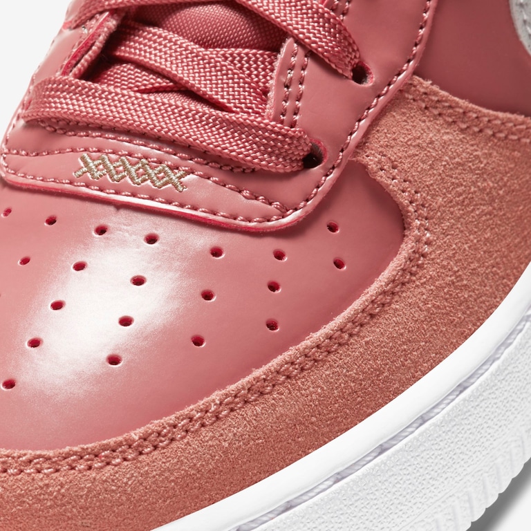 Tênis Nike Air Force 1 LV8 Valentine's Day Infantil - Foto 7