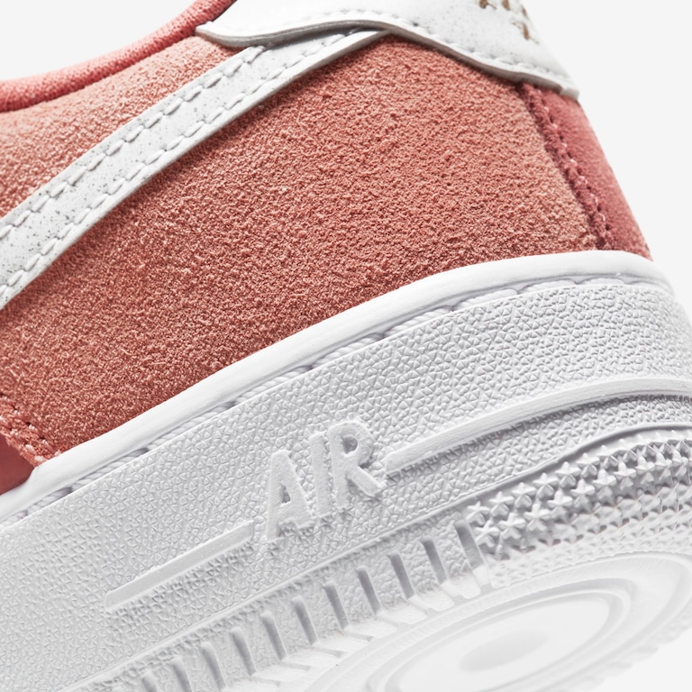 Tênis Nike Air Force 1 LV8 Valentine's Day Infantil - Foto 8