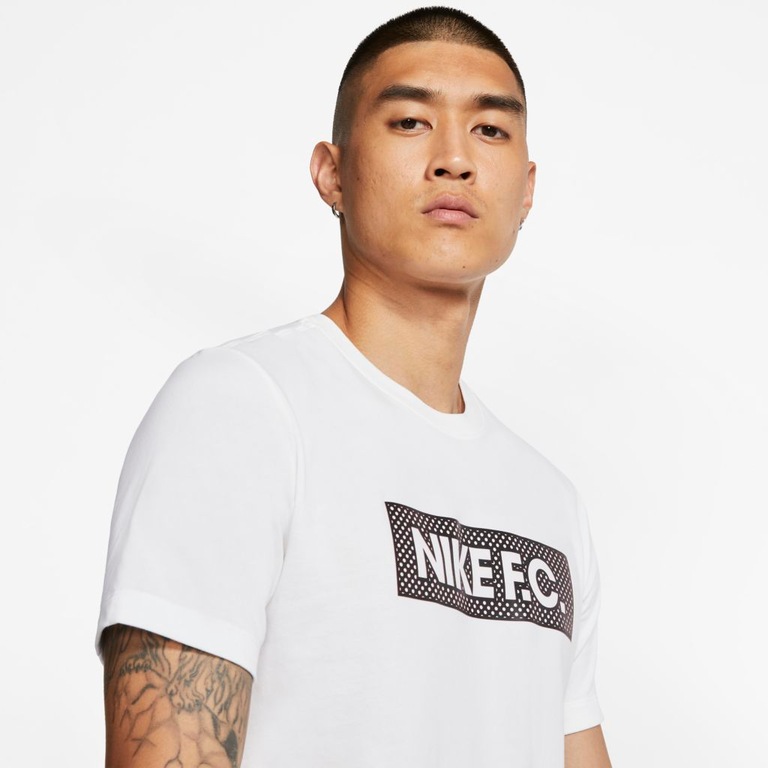 Camiseta Nike F.C. Masculina - Foto 3