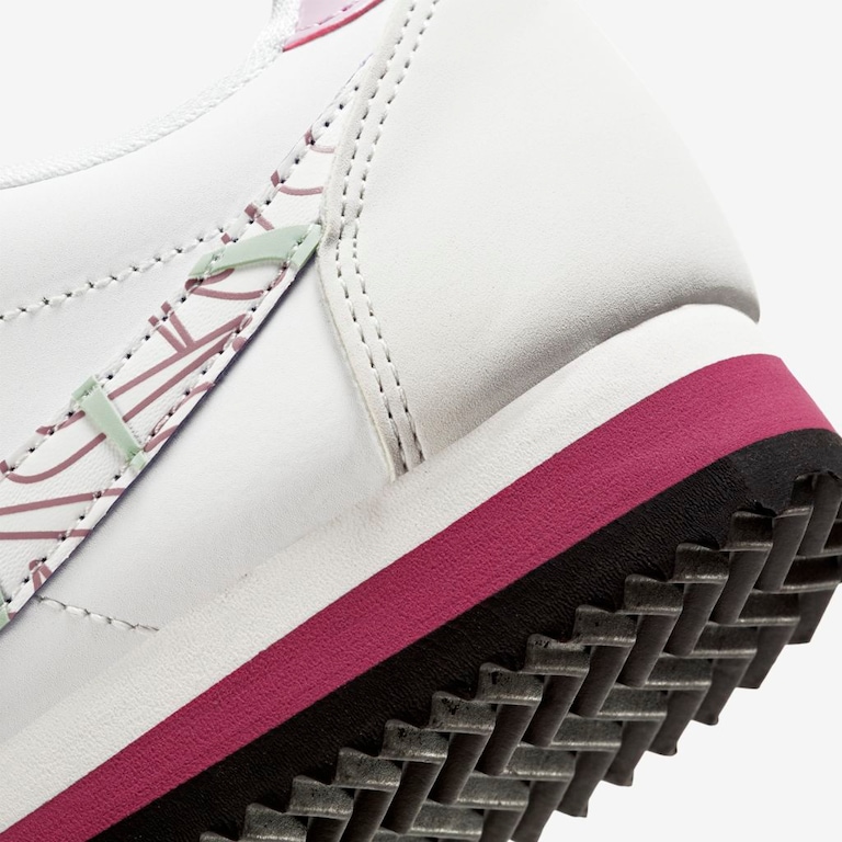 Tênis Nike Classic Cortez Edição Especial Feminino - Foto 8