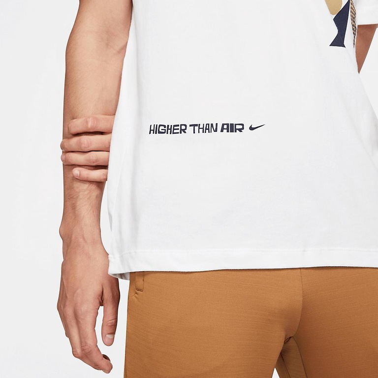 Camiseta Nike Dri-FIT A.I.R. Masculina - Foto 4