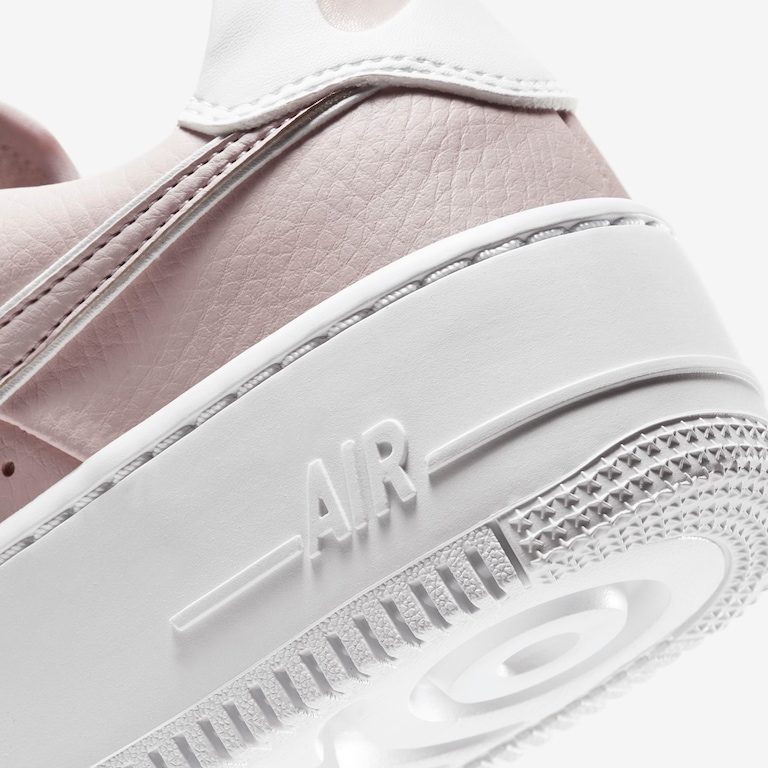 Tênis Nike Air Force 1 Sage Low Feminino - Foto 8