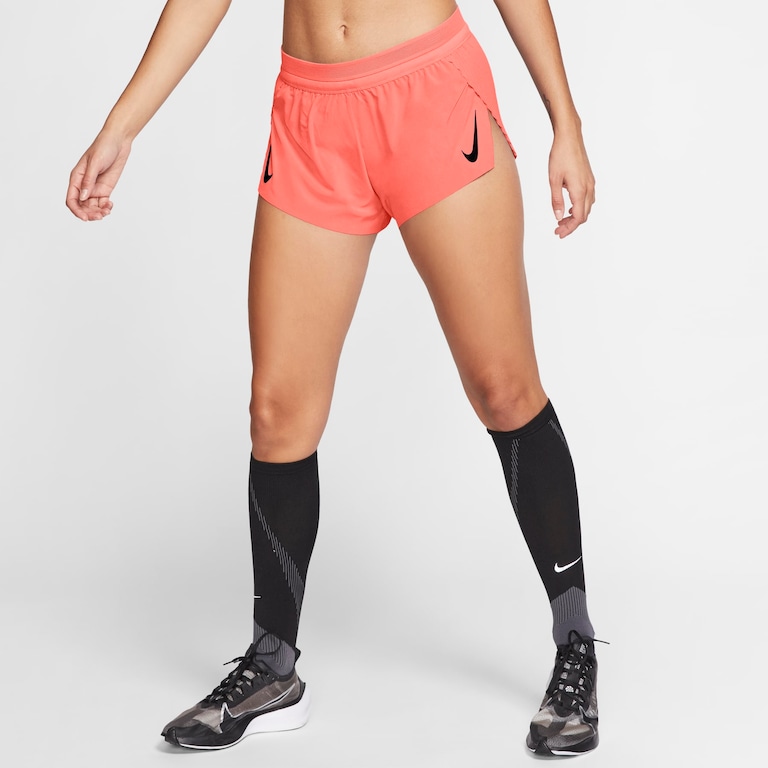 Shorts Nike AeroSwift Feminino - Foto 1