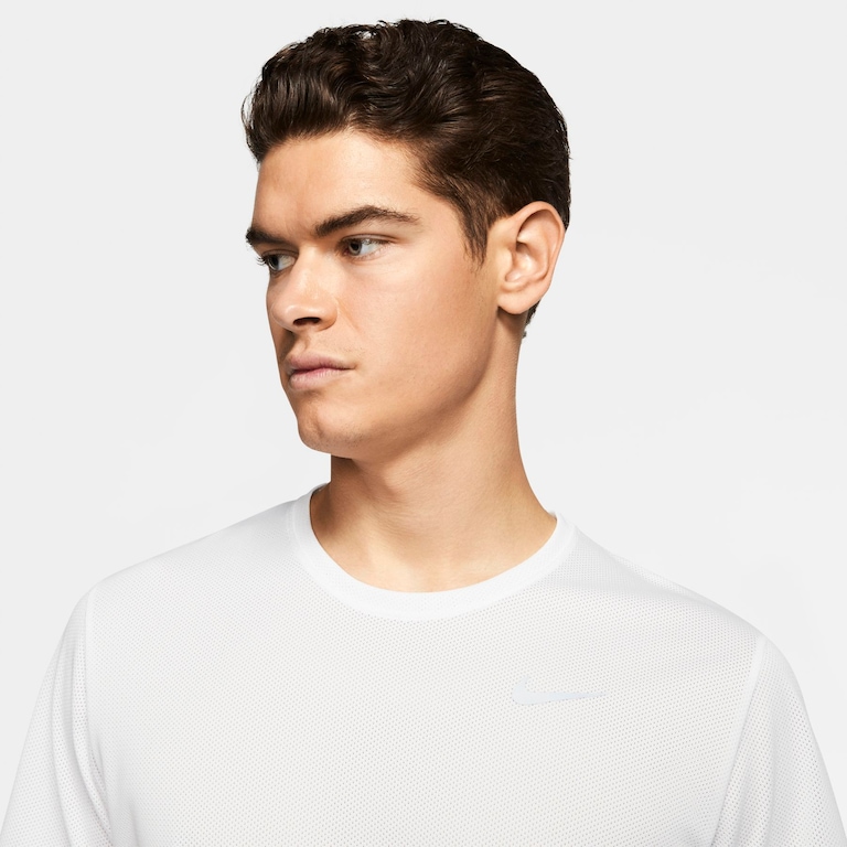 Camiseta Nike Breathe Masculina - Foto 4