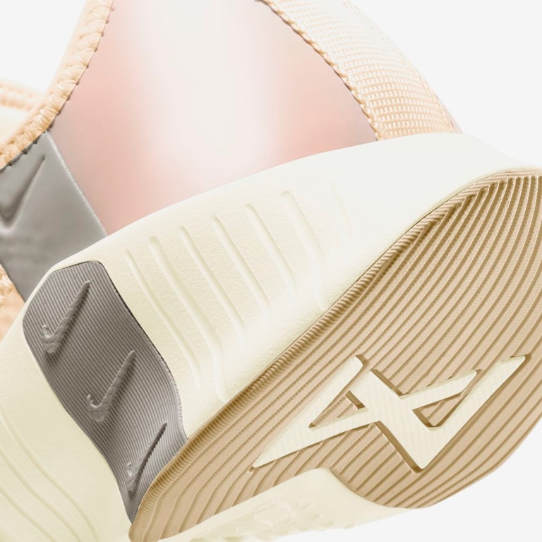 TENIS WMNS NIKE FREE METCON 3 - Foto 8