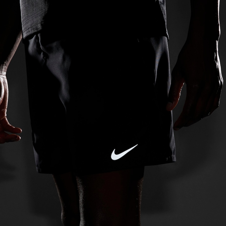 Shorts Nike Dri-FIT Run Masculino - Foto 8