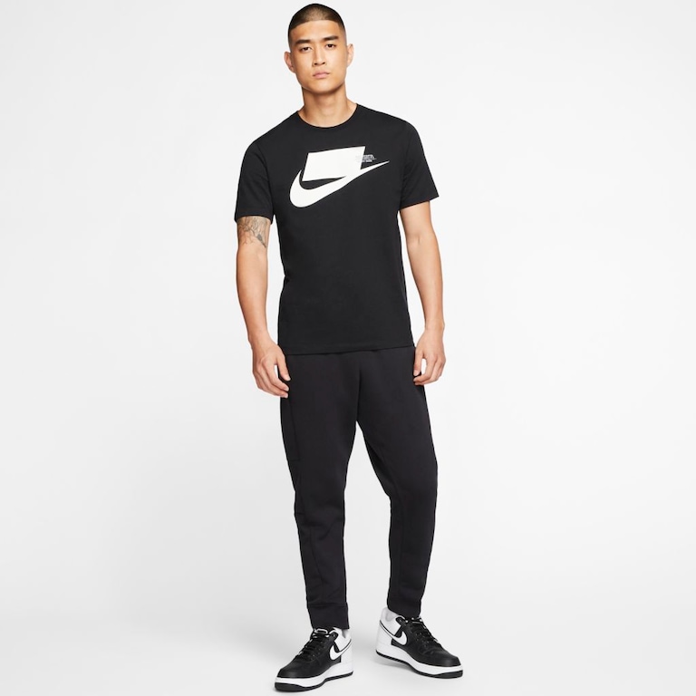 Camiseta Nike Sportswear Masculina - Foto 4