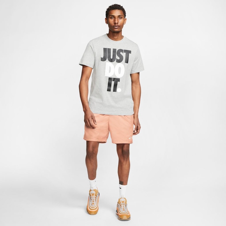Camiseta Nike Sportswear JDI Masculina - Foto 4
