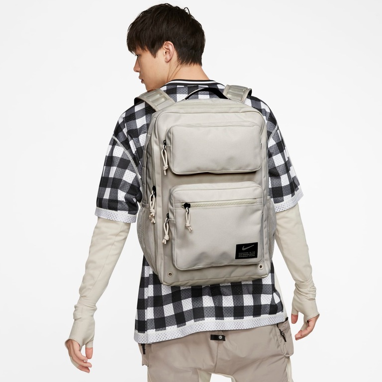 Mochila Nike Utility Speed Unissex - Foto 2