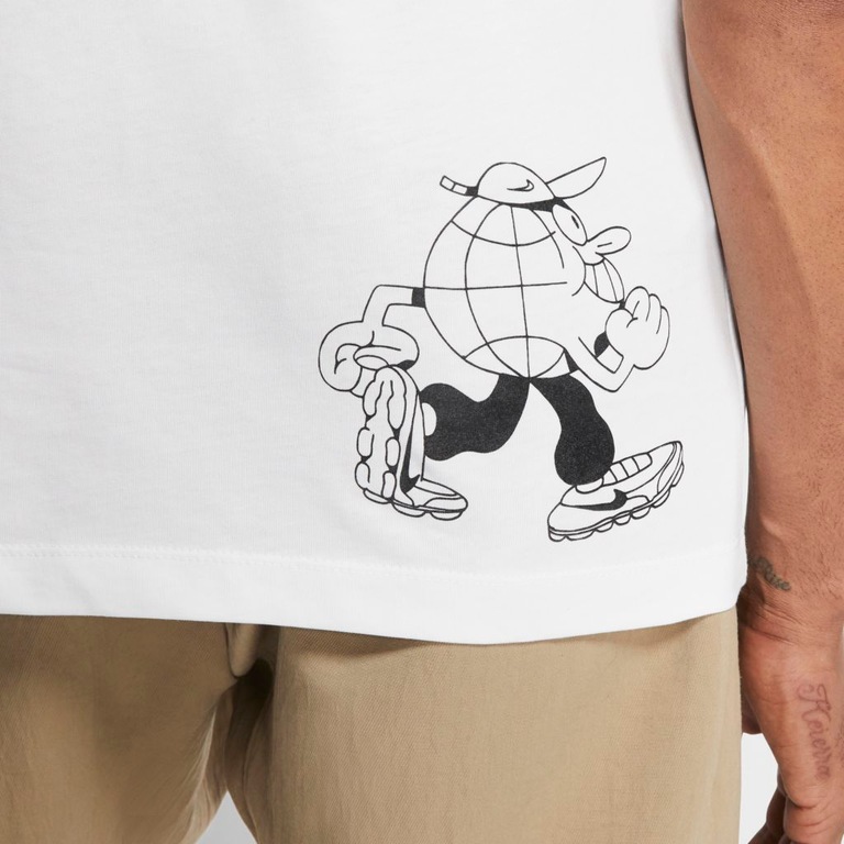 Camiseta Nike Sportswear Masculina - Foto 5