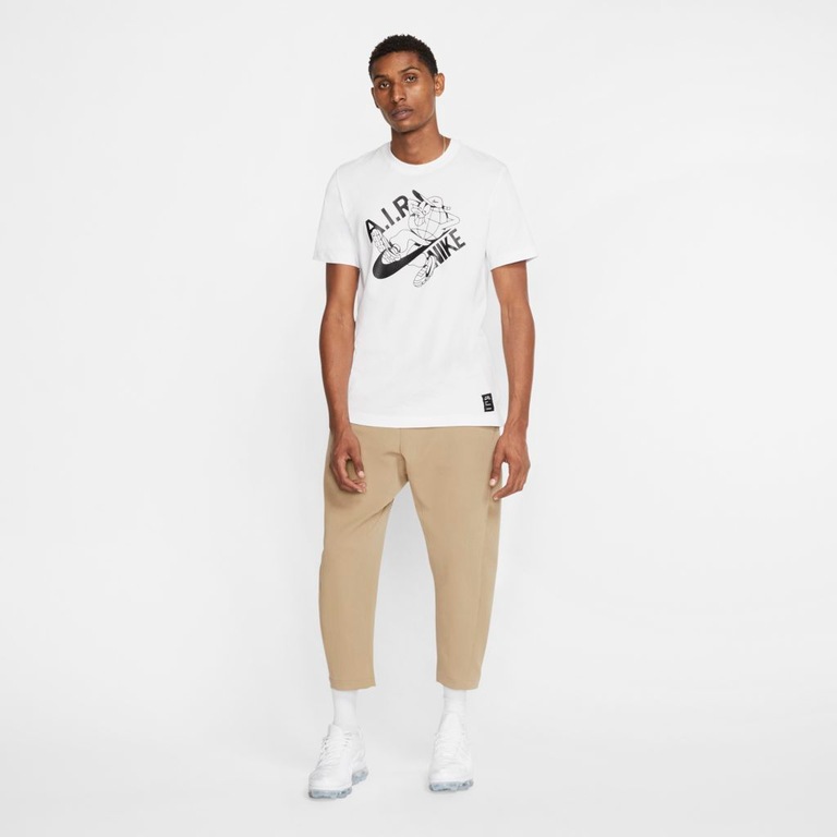 Camiseta Nike Sportswear Masculina - Foto 7