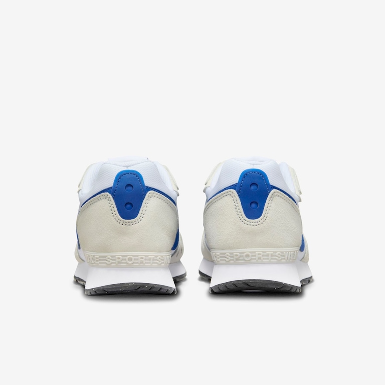 Tênis Nike Venture Runner Feminino - Foto 6