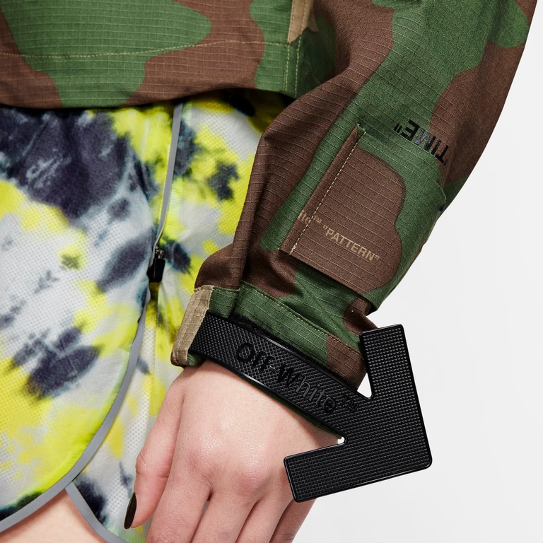 Jaqueta Nike x Off-White™ Camo Feminina - Foto 8
