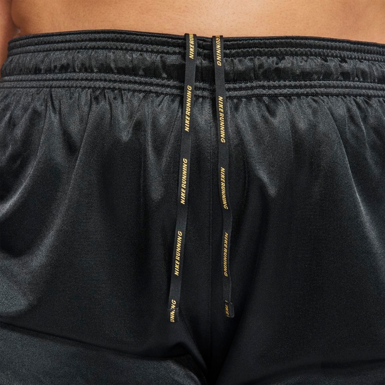 Plus Size - Shorts Nike Feminino - Foto 6