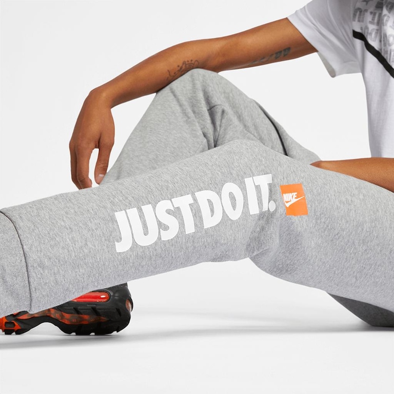 Calça Nike Sportswear Just Do It Masculina - Foto 3