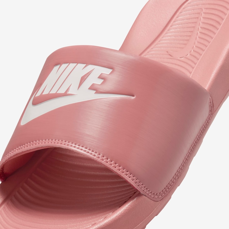 Chinelo Nike Victori One Feminino - Foto 6