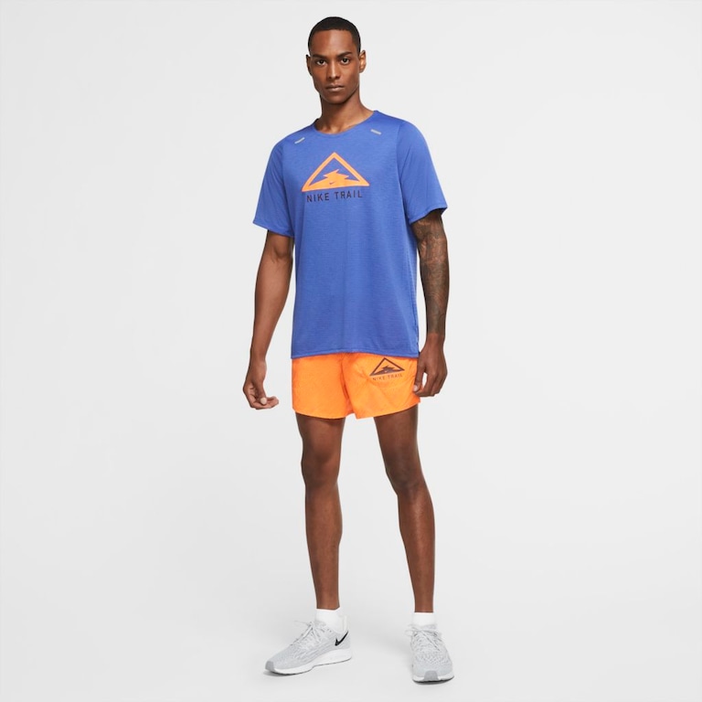 Camiseta Nike Rise 365 Trail Masculina - Foto 6