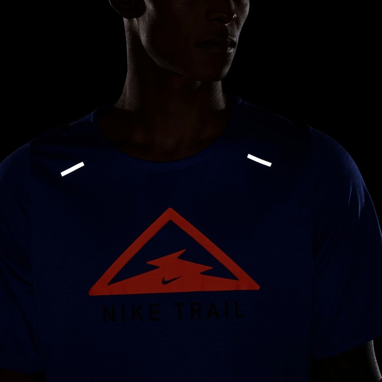 Camiseta Nike Rise 365 Trail Masculina - Foto 7