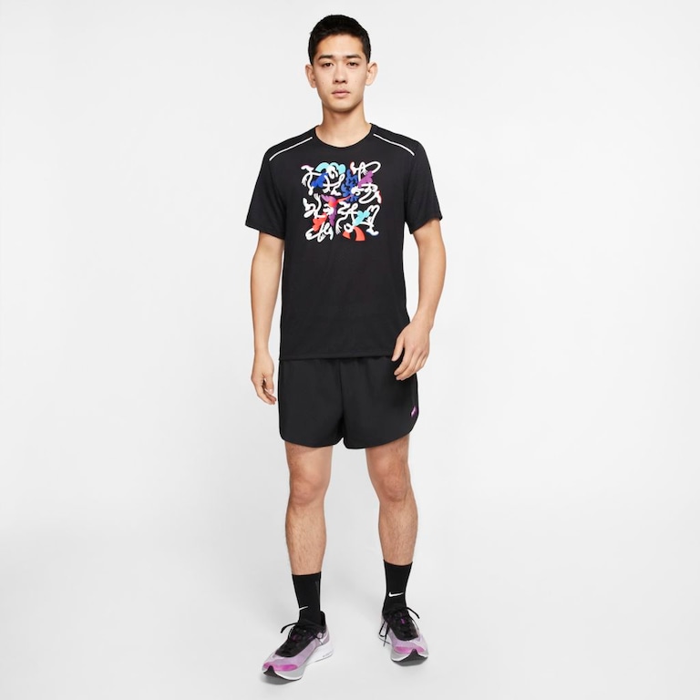 Camiseta Nike Rise 365 Tokyo Masculina - Foto 6