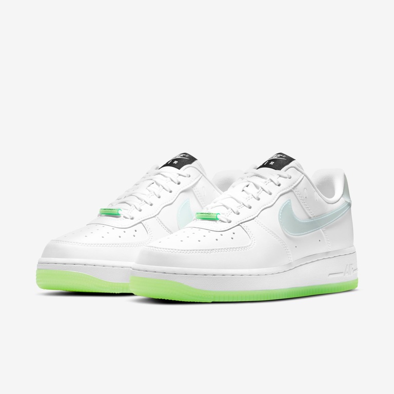 Tênis Nike Air Force 1 '07 LX Feminino - Foto 5