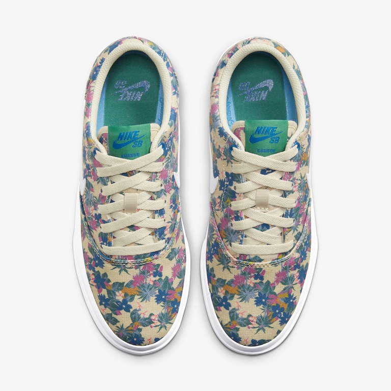Tênis Nike SB Charge Canvas Premium Feminino - Foto 4
