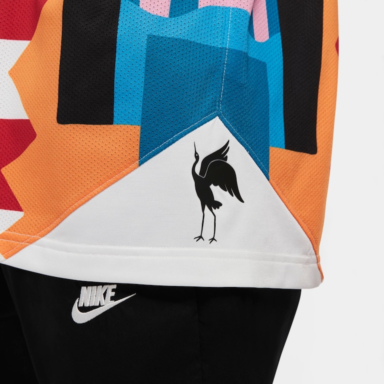 Camiseta Nike SB Time Japão Masculina - Foto 6