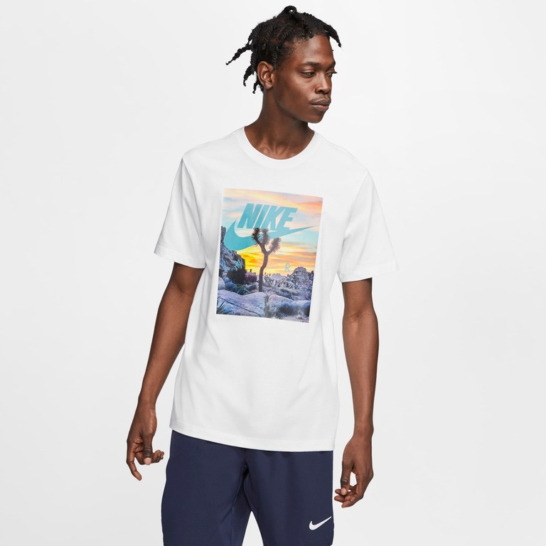 Camiseta Nike Sportswear Masculina - Foto 1