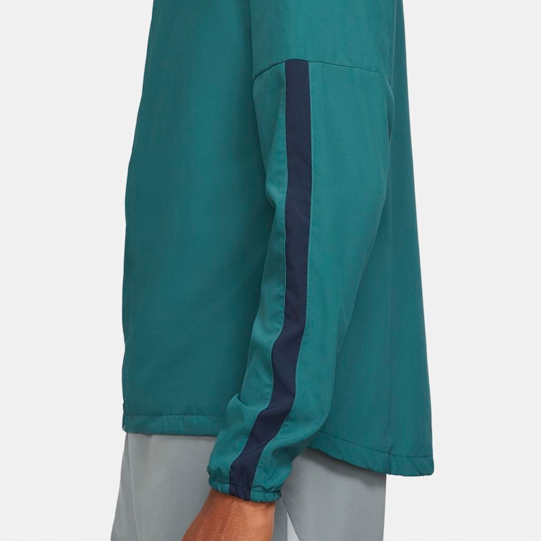 Jaqueta Nike Run Stripe Masculina - Foto 4