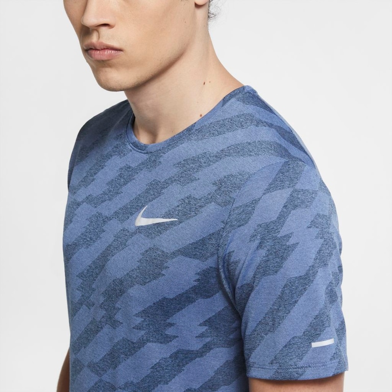 Camiseta Nike Dri-Fit Miler Future Fast Masculina - Foto 3