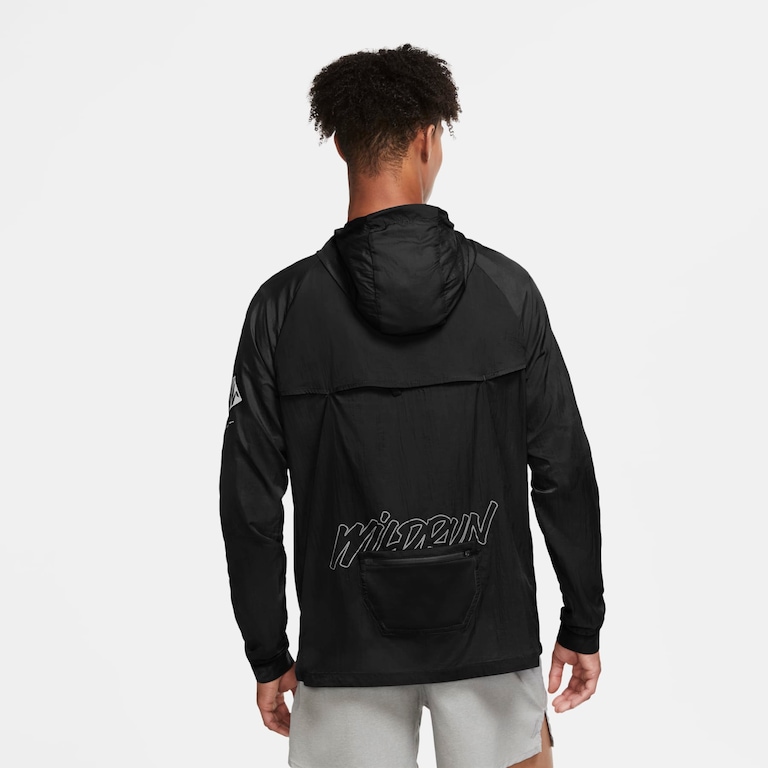 Jaqueta Nike Windrunner Wild Run Masculina - Foto 2