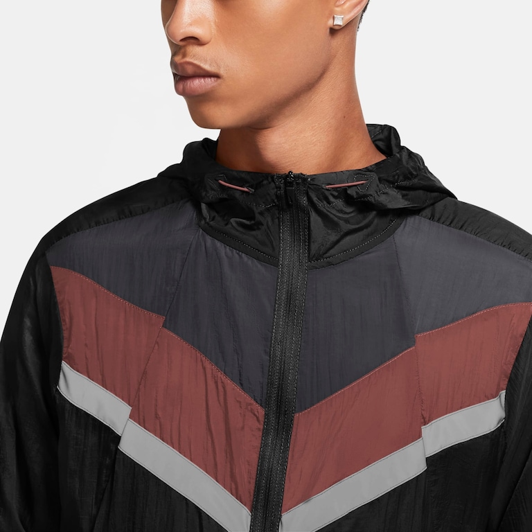 Jaqueta Nike Windrunner Wild Run Masculina - Foto 3