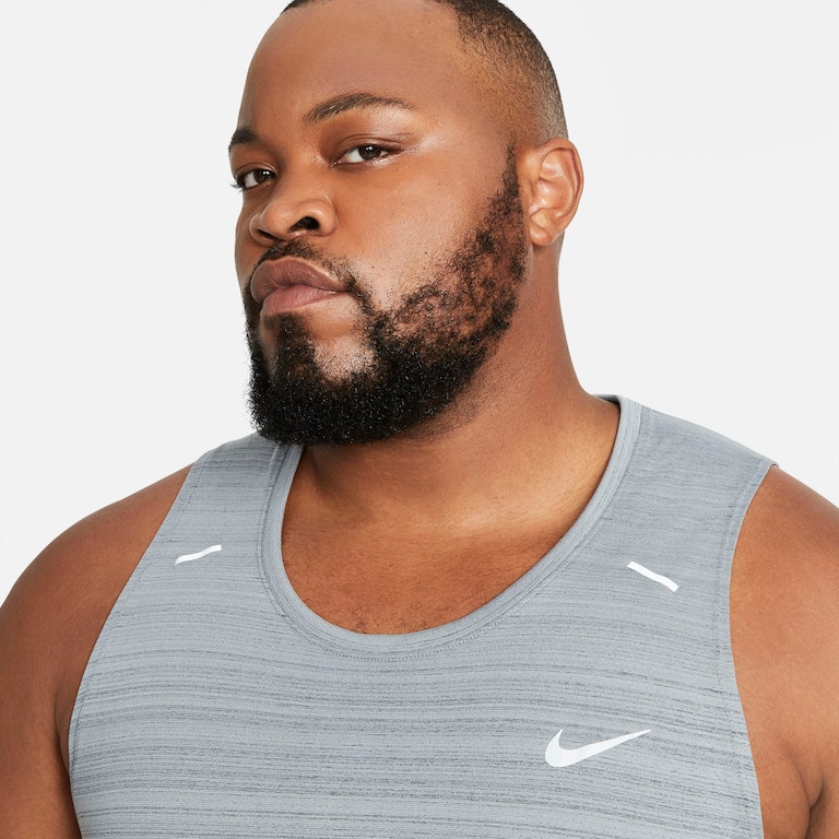 Regata Nike Dri-FIT Miler Masculina - Foto 9