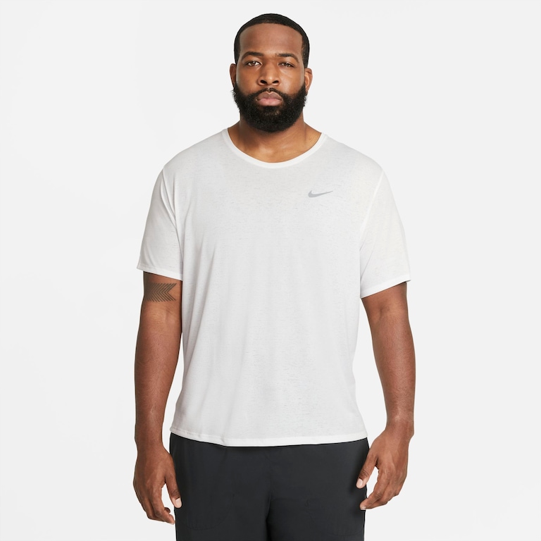 Camiseta Nike Dri-FIT Miler Top Masculina - Foto 9