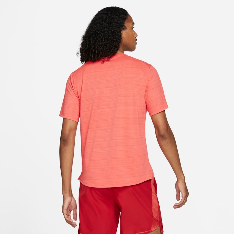 Camiseta Nike Dri-FIT Miler Top Masculina - Foto 2