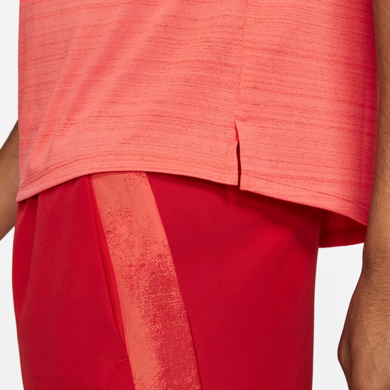 Camiseta Nike Dri-FIT Miler Top Masculina - Foto 5