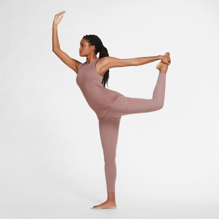 Regata Nike Yoga Feminina - Foto 5