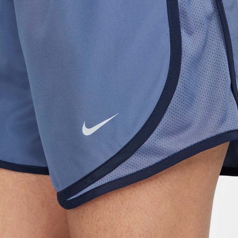 Shorts Nike Tempo Feminino - Foto 6