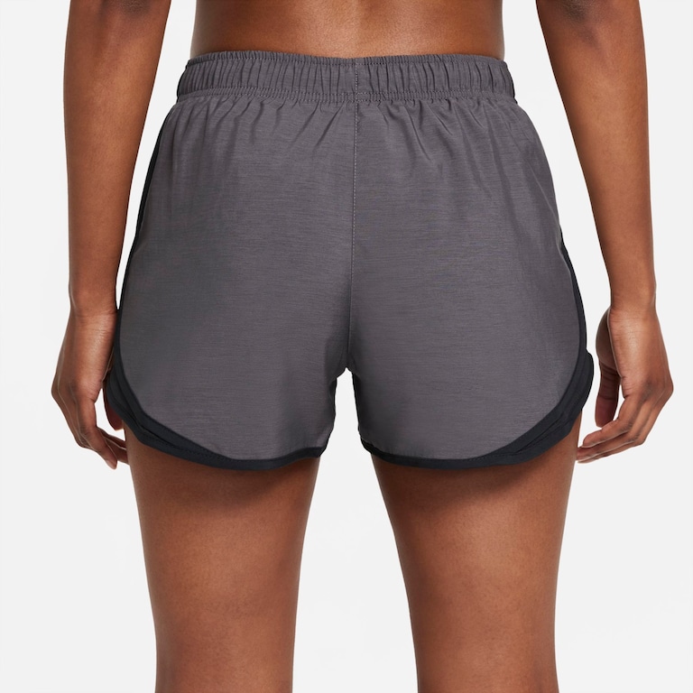 Shorts Nike Tempo Feminino - Foto 3