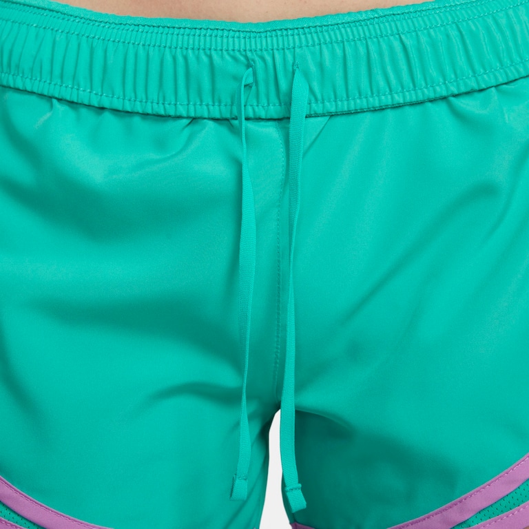 Shorts Nike Tempo Feminino - Foto 5