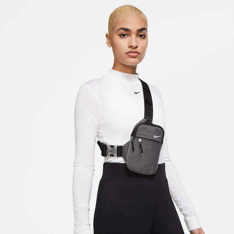 Pochete Nike Sportswear Essentials Unissex - Foto 2