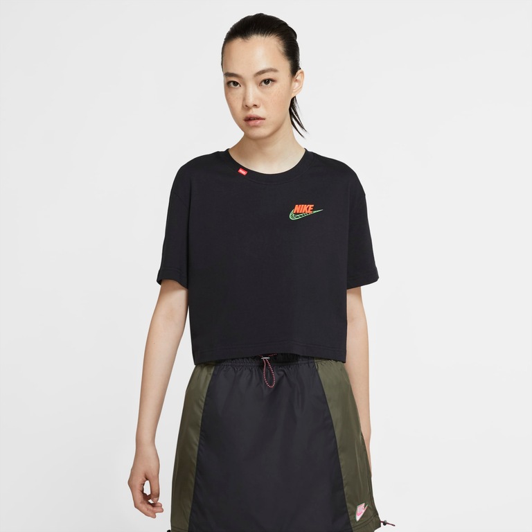 Camiseta Nike Sportswear Worldwide Feminina - Foto 1