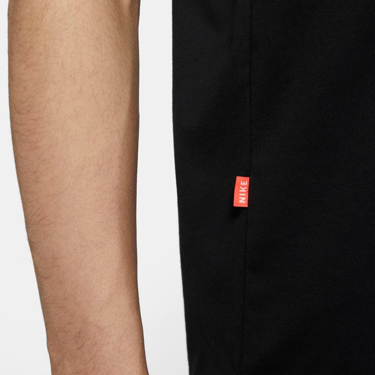 Camiseta Nike Sportswear Masculina - Foto 5