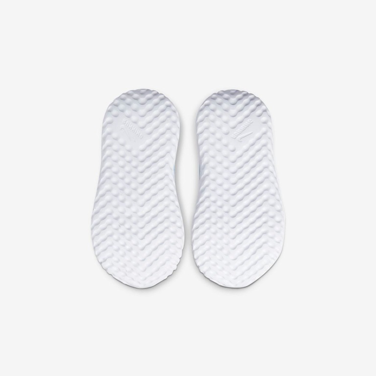 Tênis Nike Revolution 5 Fable Infantil - Foto 2